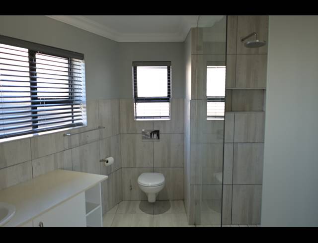 3 BEDROOM HOUSE FOR SALE IN HARTENBOS CENTRAL